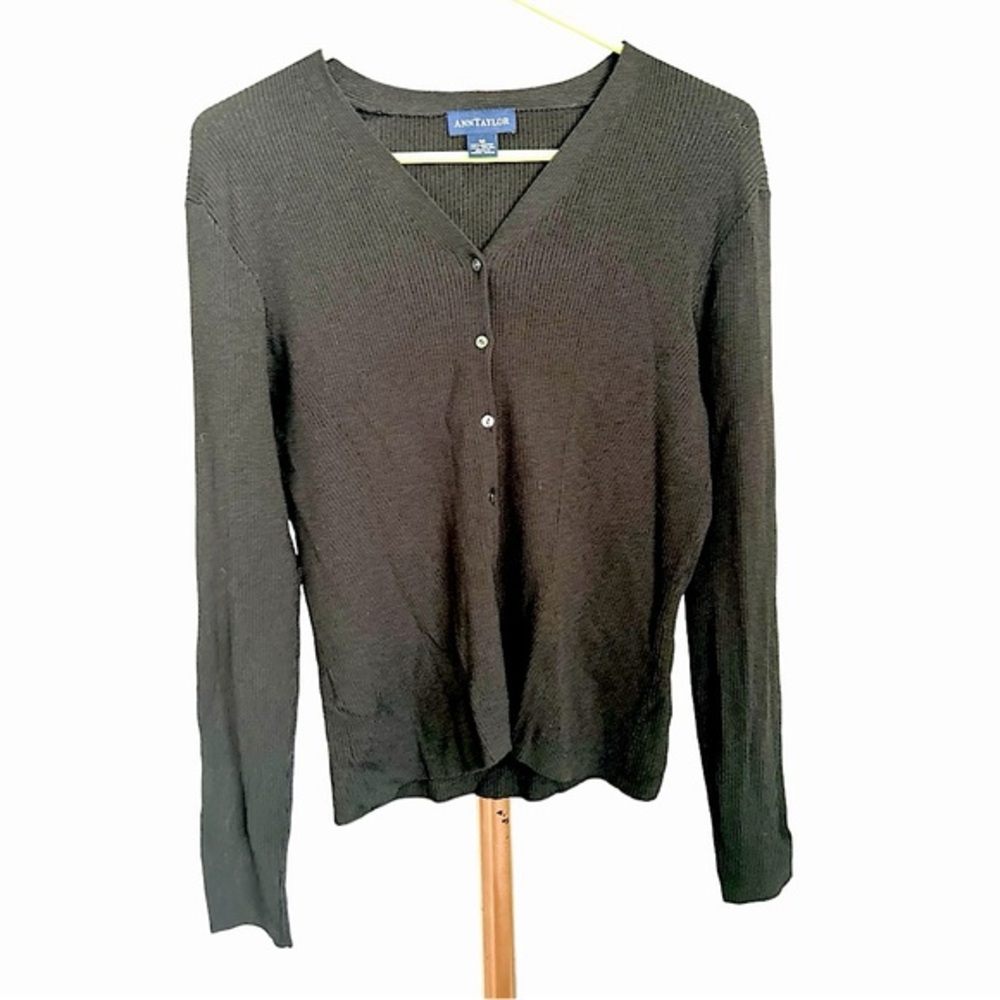 Ann Taylor Basic Black Cardigan sz‎ M